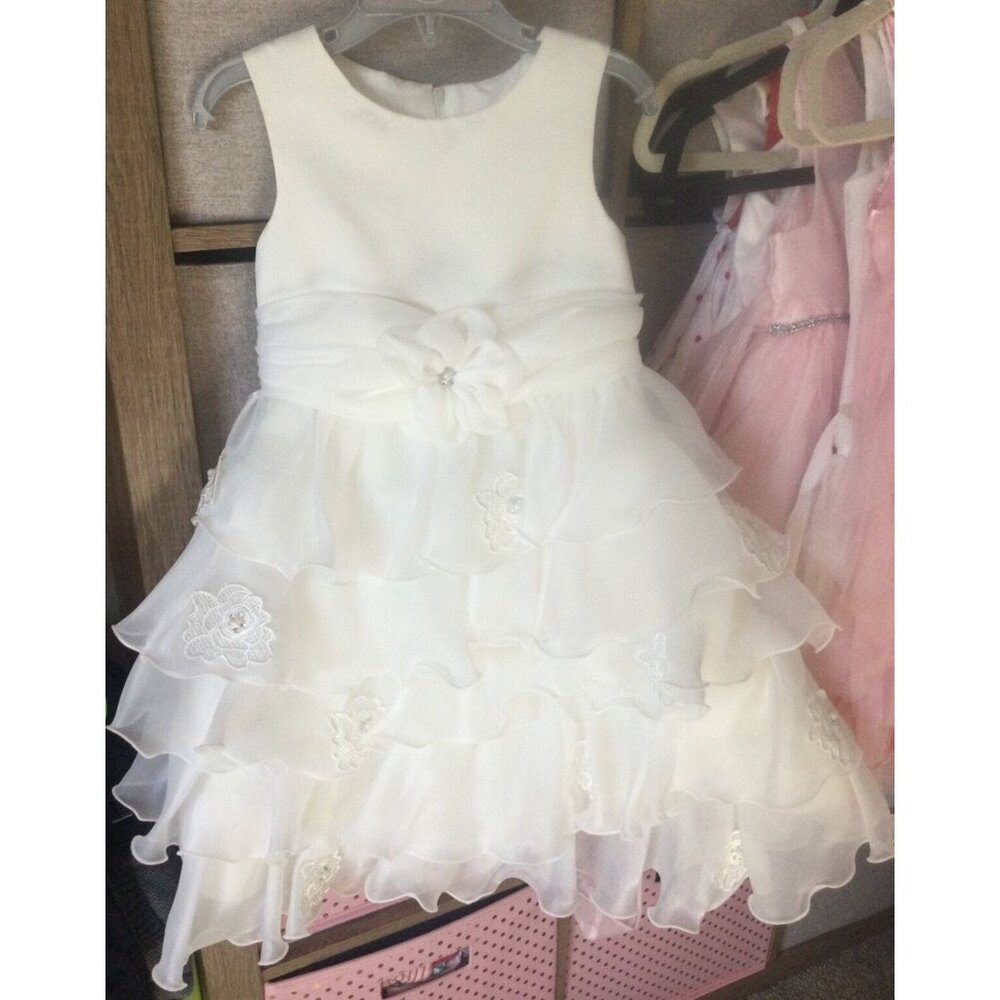 Sz 4 Cream Colored Fancy Floral Tiered Formal Party Dress